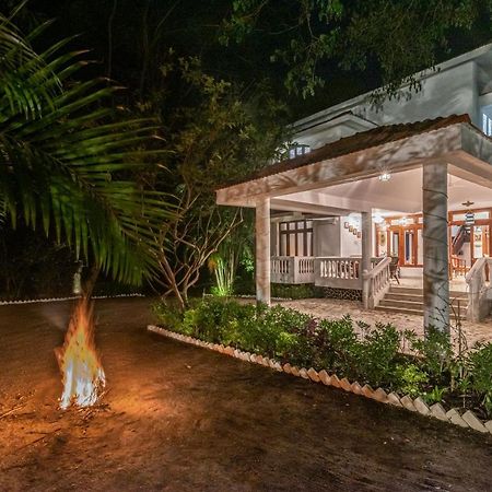Saffronstays Chikoo Wadi- 3Bdr Pet-Friendly Villa With Pool In Boisar エクステリア 写真